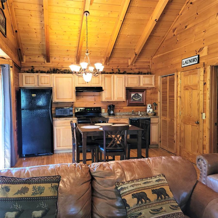 Skinny Dippin'-River Front- Free Tickets-Dog Friendly-Sleeps 6 鸽子谷 外观 照片