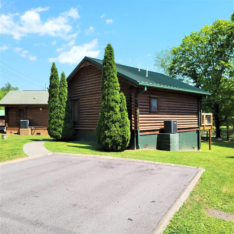Skinny Dippin'-River Front- Free Tickets-Dog Friendly-Sleeps 6 鸽子谷 外观 照片